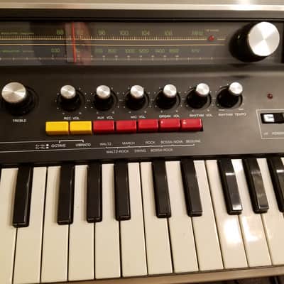Sankei Rare Entertainer TCH-8800 Drum Machine Synth Keyboard Mixer Amp Radio Tape Player Recorder The Music Machine Webcor 1978 - Tan and black plastic image 7