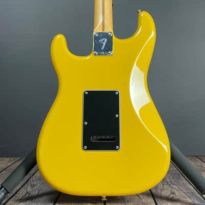 Fender Player II Modified Stratocaster, Maple Fingerboard, Sunshine Yellow image 2