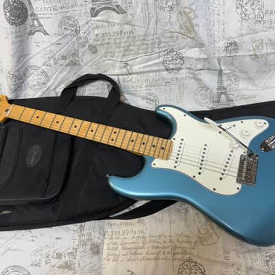 2019 Fender Limited Edition Player Stratocaster Lake Placid Blue Finish RARE w/Gigbag image 4