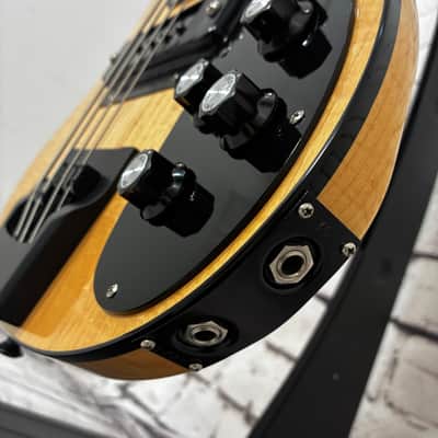 1985 Rickenbacker 4003 - Mapleglo with Black Hardware / Black Trim image 14
