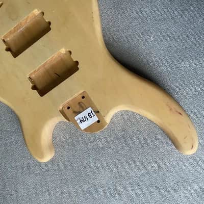 Basswood 4 String Bass Solid Body DIY Project image 8