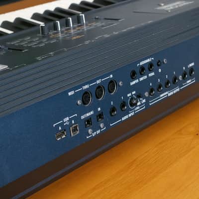 Korg Triton Extreme 88 key weighted keyboard workstation image 3