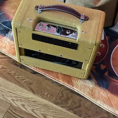 Fender '57 Custom Champ 2-Channel 5-Watt 1x8" Amp 2016 - Present - Lacquered Tweed image 4