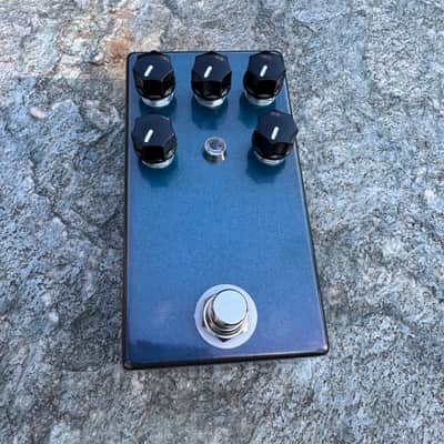 Scarab Deluxe Fuzz Clone image 5