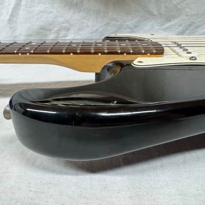 Fender Standard Stratocaster HSS Guitar - MIM Mexico 2007 - Black / Rosewood fingerboard image 20