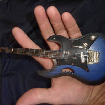PICK 1 High Detailed Mini 10" Wood Electric Guitar Strat RG SG Tele LP Mocking Bird image 2
