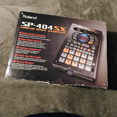 Roland SP-404SX Linear Wave Sampler | Reverb