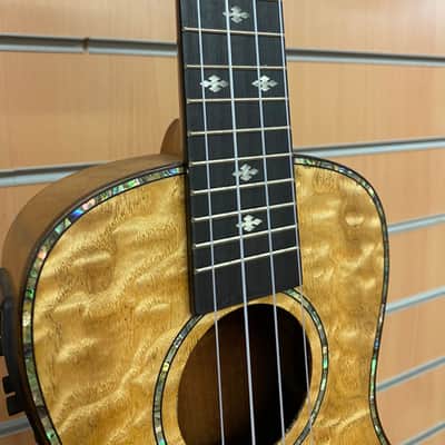 Blackwater YWU YQ24 EQ Quilted Ash Concert Ukulele image 4