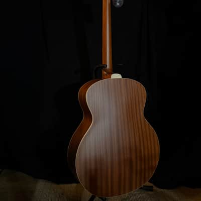 Guild B-240EF Fretless Acoustic Bass – Natural image 6