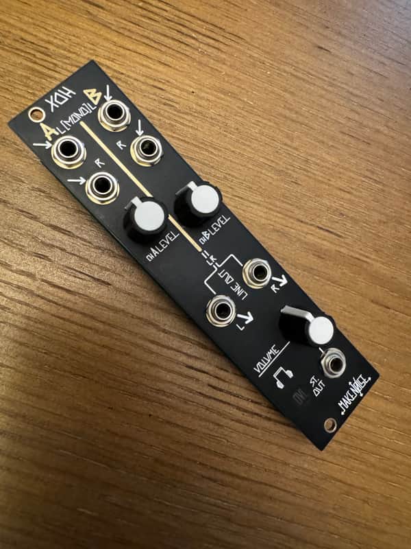 Make Noise XOH Eurorack output module black gold image 1
