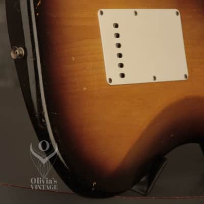 original 1957 Fender Stratocaster Sunburst w/orig. tweed case image 10