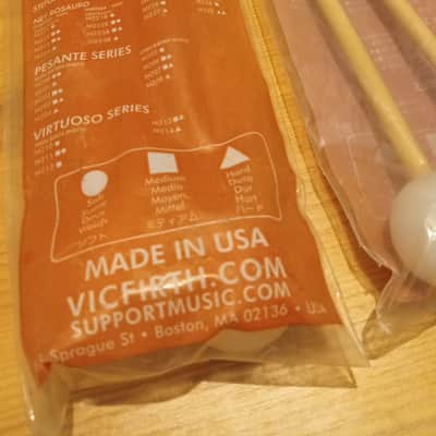 Vic Firth Set (2 pairs) M63 - Corpsmaster Keyboard - Medium, Poly Mallets 90s - Classic Medium image 5
