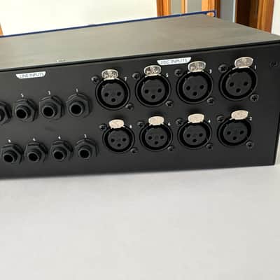 Focusrite ISA 828 MkII 8-Channel Mic Preamp 2020 - Present - Blue image 13