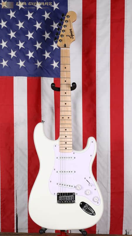 Squier Sonic Stratocaster HT - Arctic White: $199.99 (reg $229-$244)