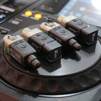 Xvive Dual U3 Wireless System for Audio image 8