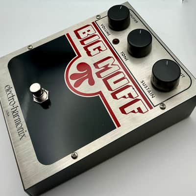 Electro-Harmonix Big Muff Pi 2000 - Present - Silver / Black / Red image 2