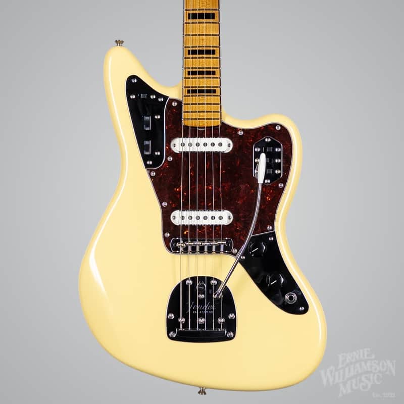 Vintera® II 70s Jaguar®, Maple Fingerboard, Vintage White