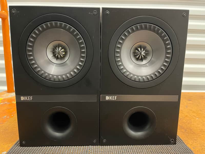 KEF Q100 Bookshelf Speakers | Reverb
