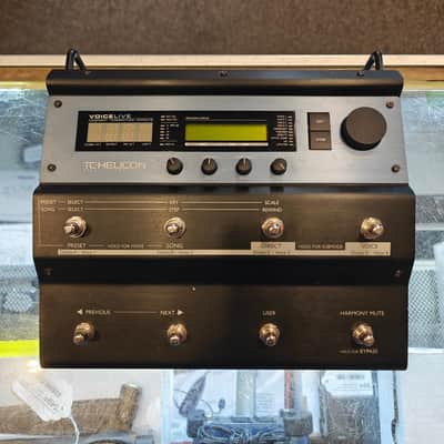 TC Helicon VoiceLive Vocal Multi Effect Processor image 2