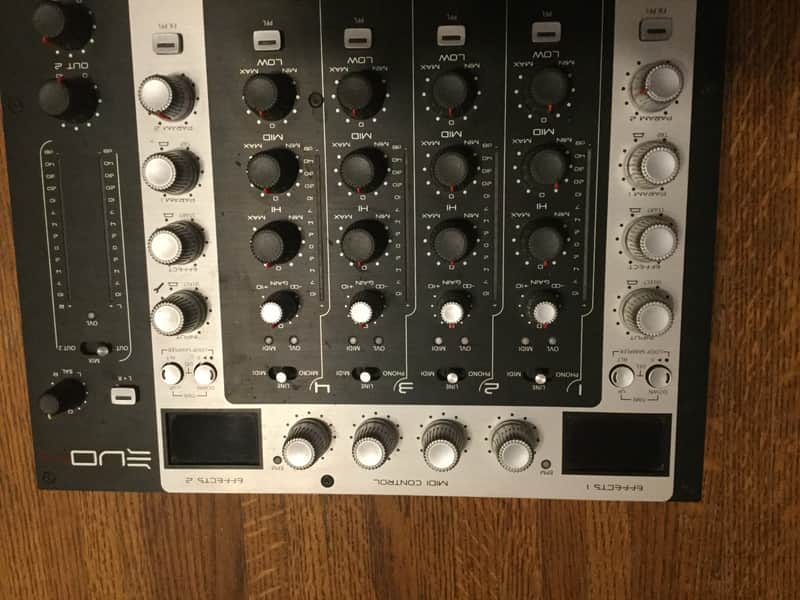 r*3様 ECLER EVO 4 ジャンク Ecler Evo 4 Black/grey | Reverb