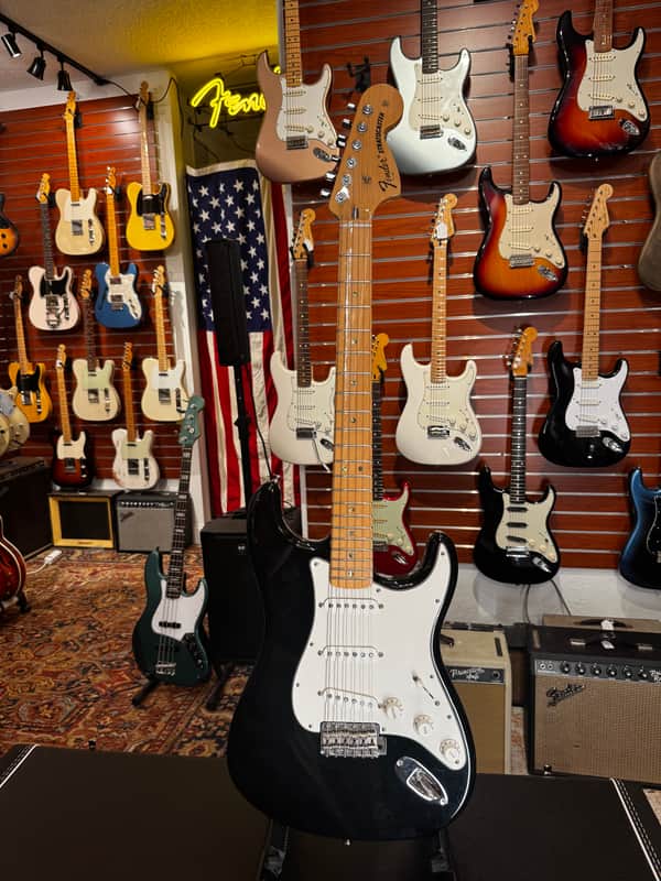 Fender Custom Shop Robin Trower Stratocaster 2004 - Present - Black image 1