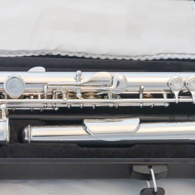 Yamaha YFL-261 Silver-plated Open-Hole Standard Flute *Cleaned & Serviced image 10