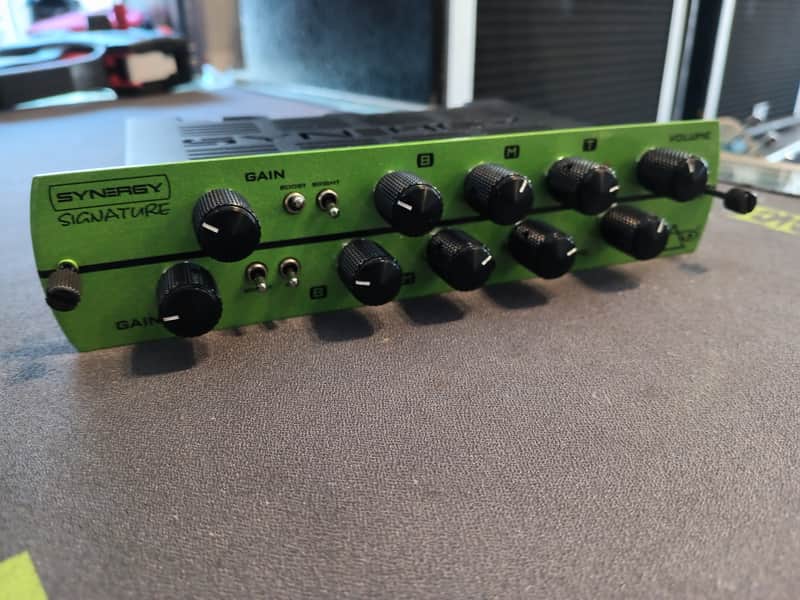 Synergy VIA Steve Via sig 2 chan tube preamp 2019 - Green image 1