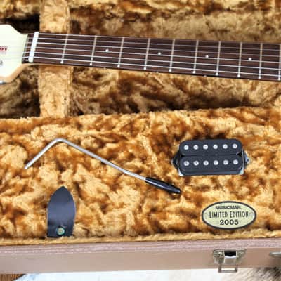 2005 Limited Edition Ernie Ball Music Man Silhouette Special Buttercream HSS w/ Tom Anderson HB image 18