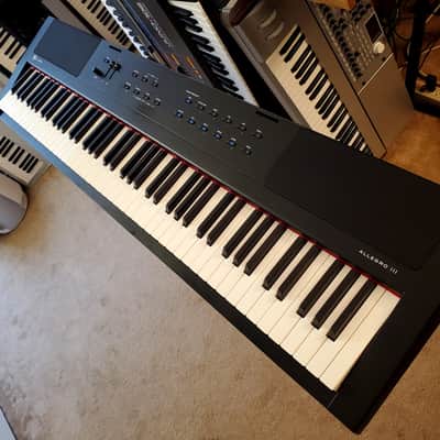 MUST SEE!!! WILLIAMS ALLEGRO III DIGITAL PIANO WITH 88-KEY WEIGHTED KEYBED IN AMAZING CONDITION! image 4
