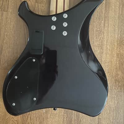 Harley Benton Marquess 5-string bass image 6