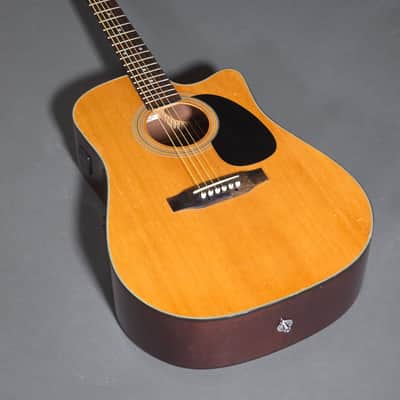 Takamine Acoustic/Electric Guitar G Series EGC530C - Natural image 14