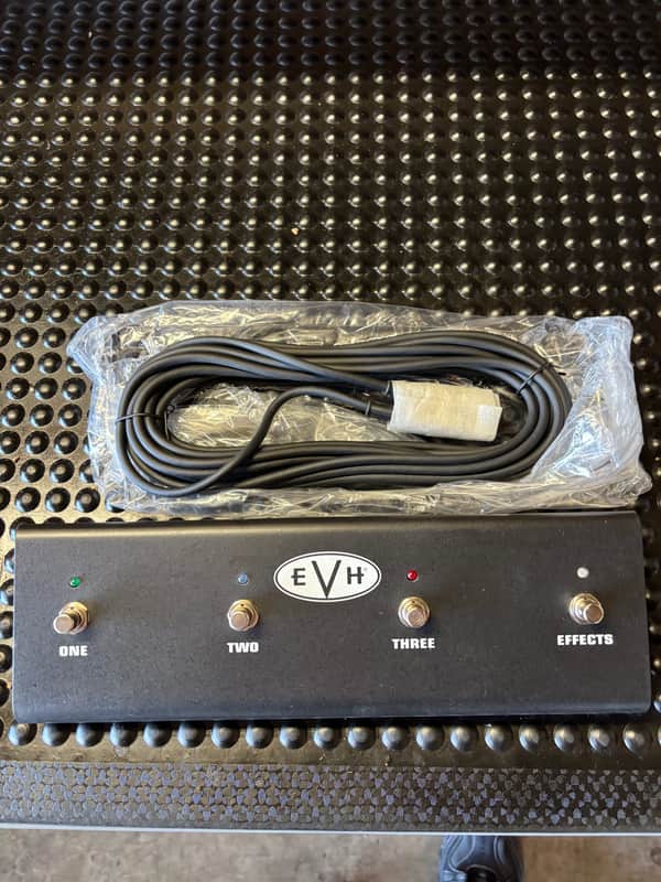 EVH III 5150 Amp Footswitch 4 Button Channel Selector New Old Stock 7 Pin MIDI Cable