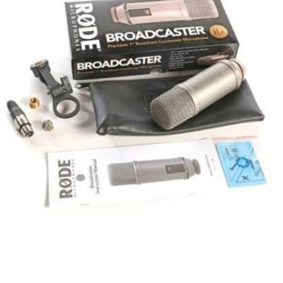 Rode Microphones Broadcaster, Precision 1" Broadcast Condenser Microphone image 3