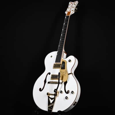 Gretsch Professional Falcon Hollow Body w/ String-Thru Bigsby- White 2025 (JT25103481) image 11