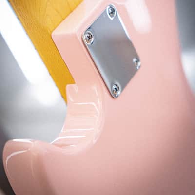 G&L Tribute Fallout Shell Pink MP image 8