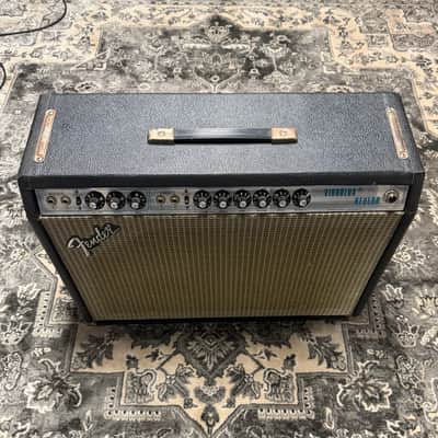 Fender Vibrolux Reverb 2-Channel 35-Watt 2x10" Guitar Combo 1978 - Silverface image 9