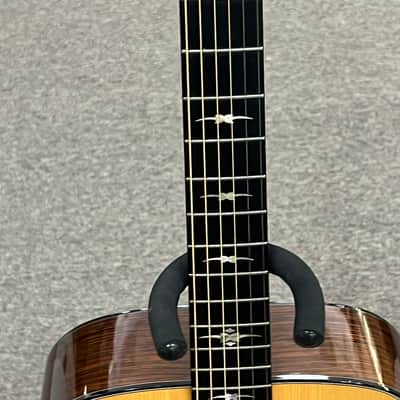 Huss and Dalton OM-Custom with Case image 5
