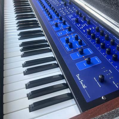 Dave Smith Instruments Poly Evolver 61-Key 4-Voice Polyphonic Synthesizer 2005 - 2011 - Blue with Wood Sides image 13
