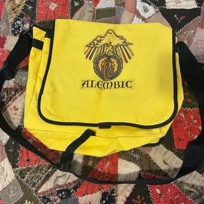 Alembic branded messenger bag 90’s - Yeller image 1
