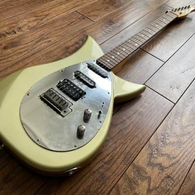 Vintage 1990s Tokai Blazing Fire  HSS Electric Guitar Talbo Reissue Super Strat Sage Mirror MIJ image 5