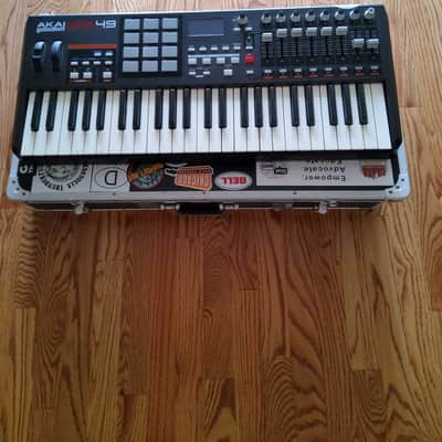 Akai MPK49 with hard case