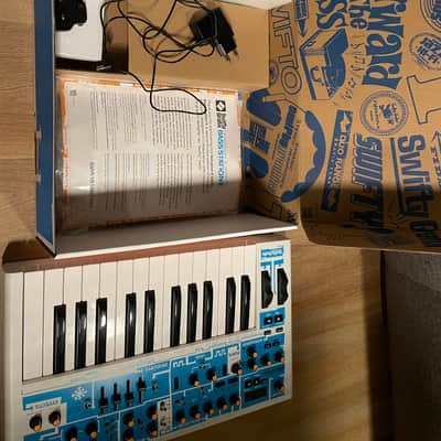 Novation Bass Station II Swifty Edition 2025 - Present - White image 2