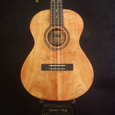 Handmade Thin Body Baritone Ukulele, Solid Curly Taiwania, Acacia, 4 String, Soft-bag, Bruce Wei UG19-2339 image 4