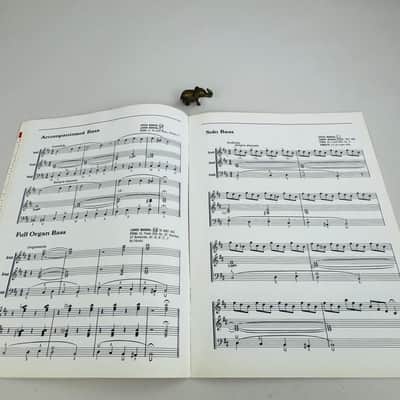 Hammond "Locking Top Consoles" Owner's Playing Guide 1970 image 11