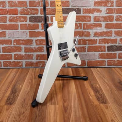 Kramer USA Voyager Imperial White 1983 w/Hard Shell Case image 3