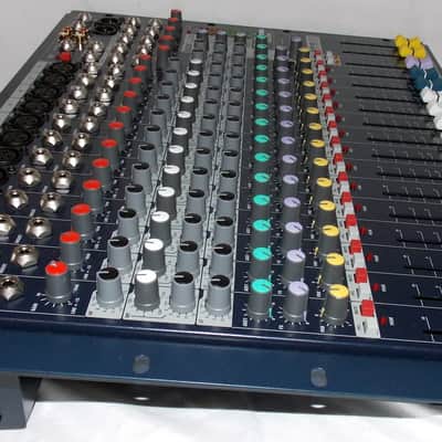 Soundcraft EFX12 12-Channel Mixer with Effects 2010s - Black image 5
