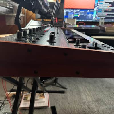 Behringer UB-Xa 16-Voice 61-Key Synthesizer 2023 - Present - Blue with Wood Sides image 6