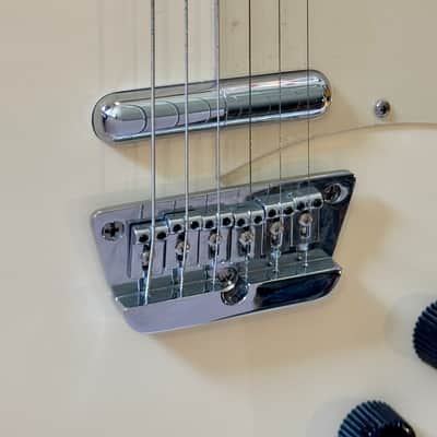 Danelectro '56 Pro 2005 - Cream image 3