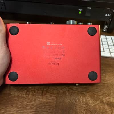 Focusrite Scarlett 8i6 3rd Gen USB Audio Interface 2019 - Present - Red / Black image 3