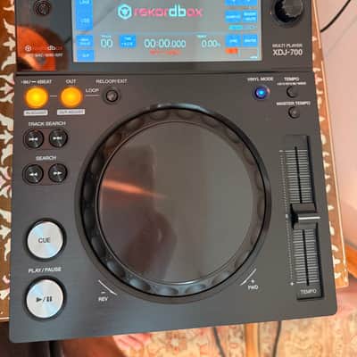 Pioneer XDJ-700 rekordbox DJ Digital Deck 2010s - Black image 1
